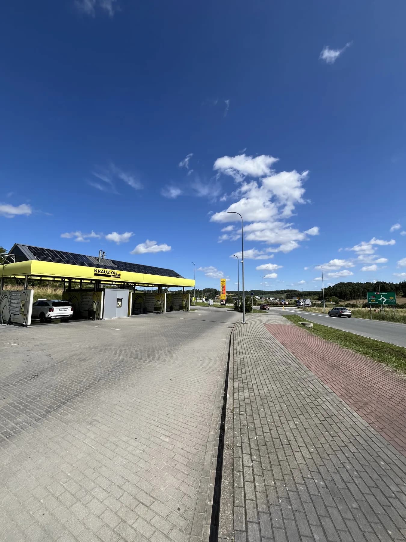 Dojazd do serwisu eCarService przy ulicy w Szemudzie